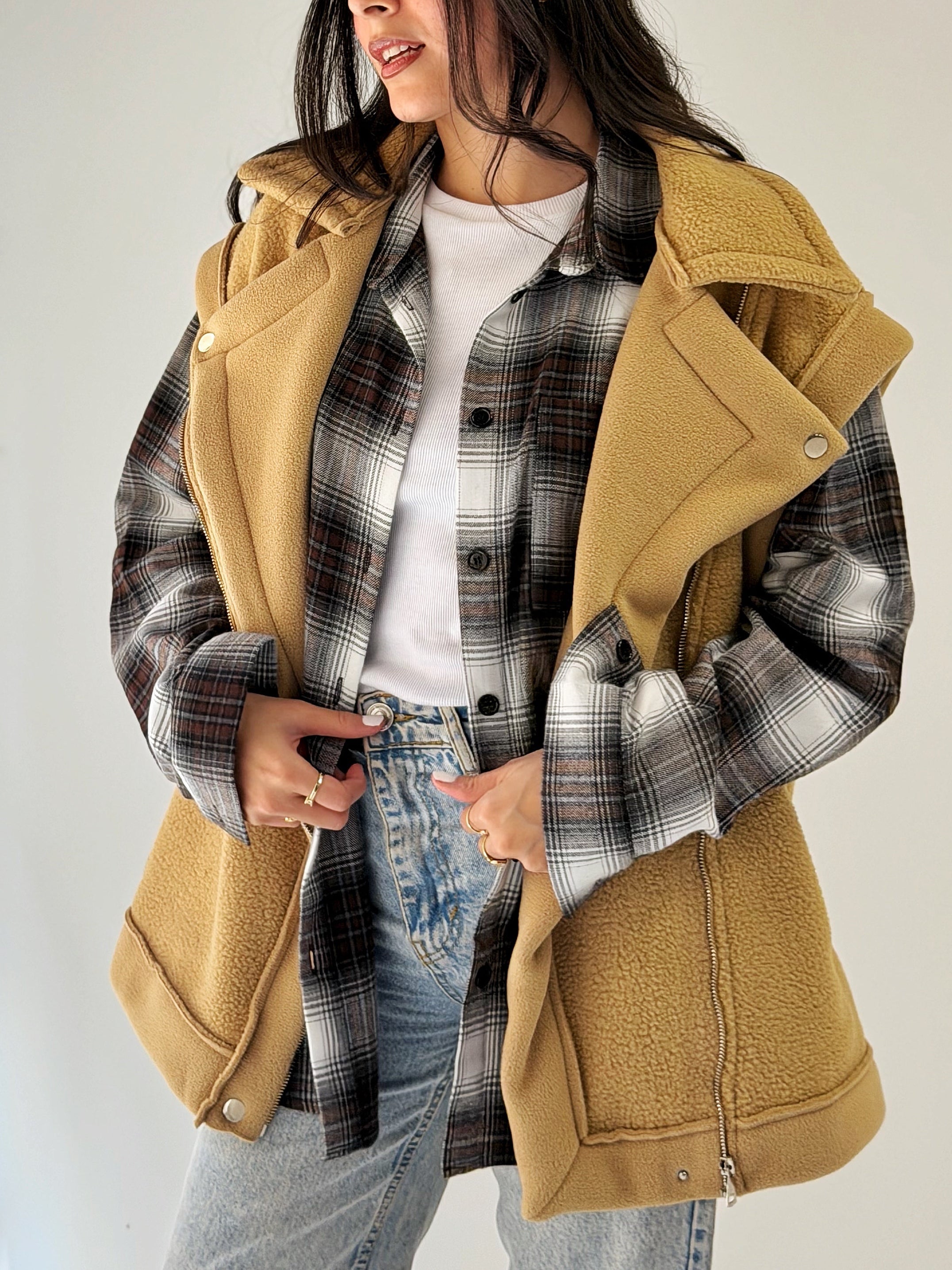 Must Have Furry Cafe - AB ESSENTIALS