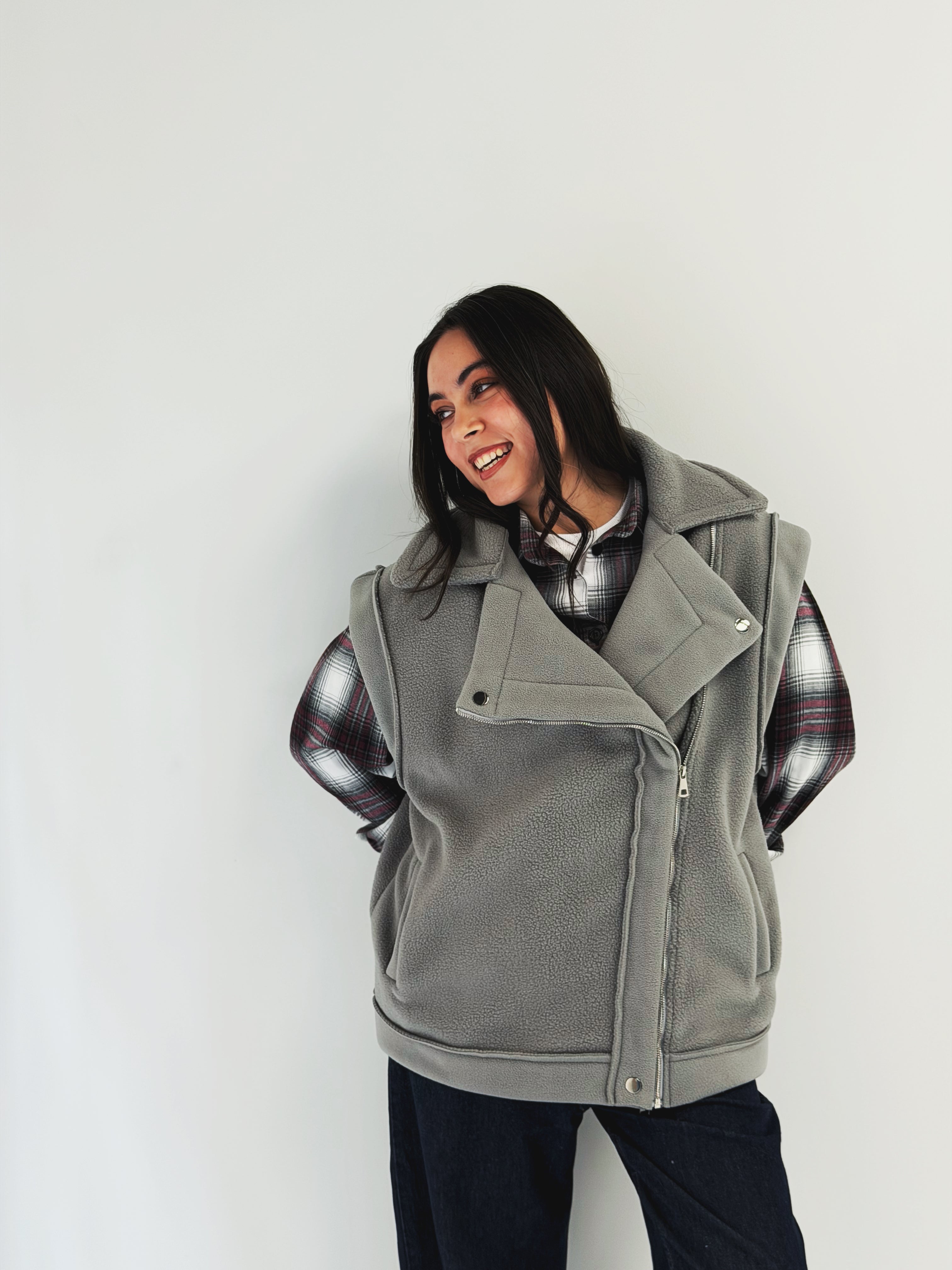 Must Have Furry Grey - AB ESSENTIALS