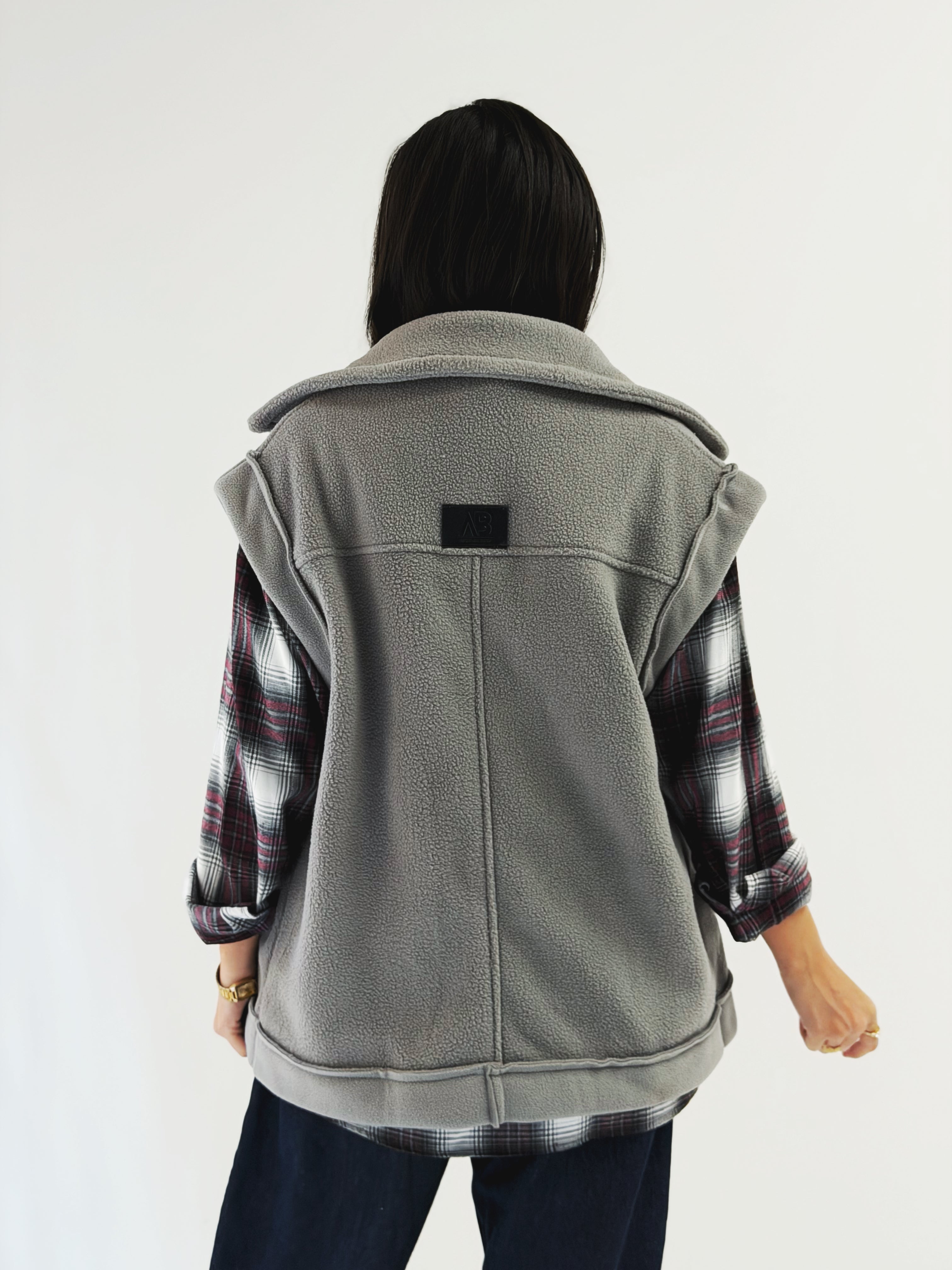 Must Have Furry Grey - AB ESSENTIALS