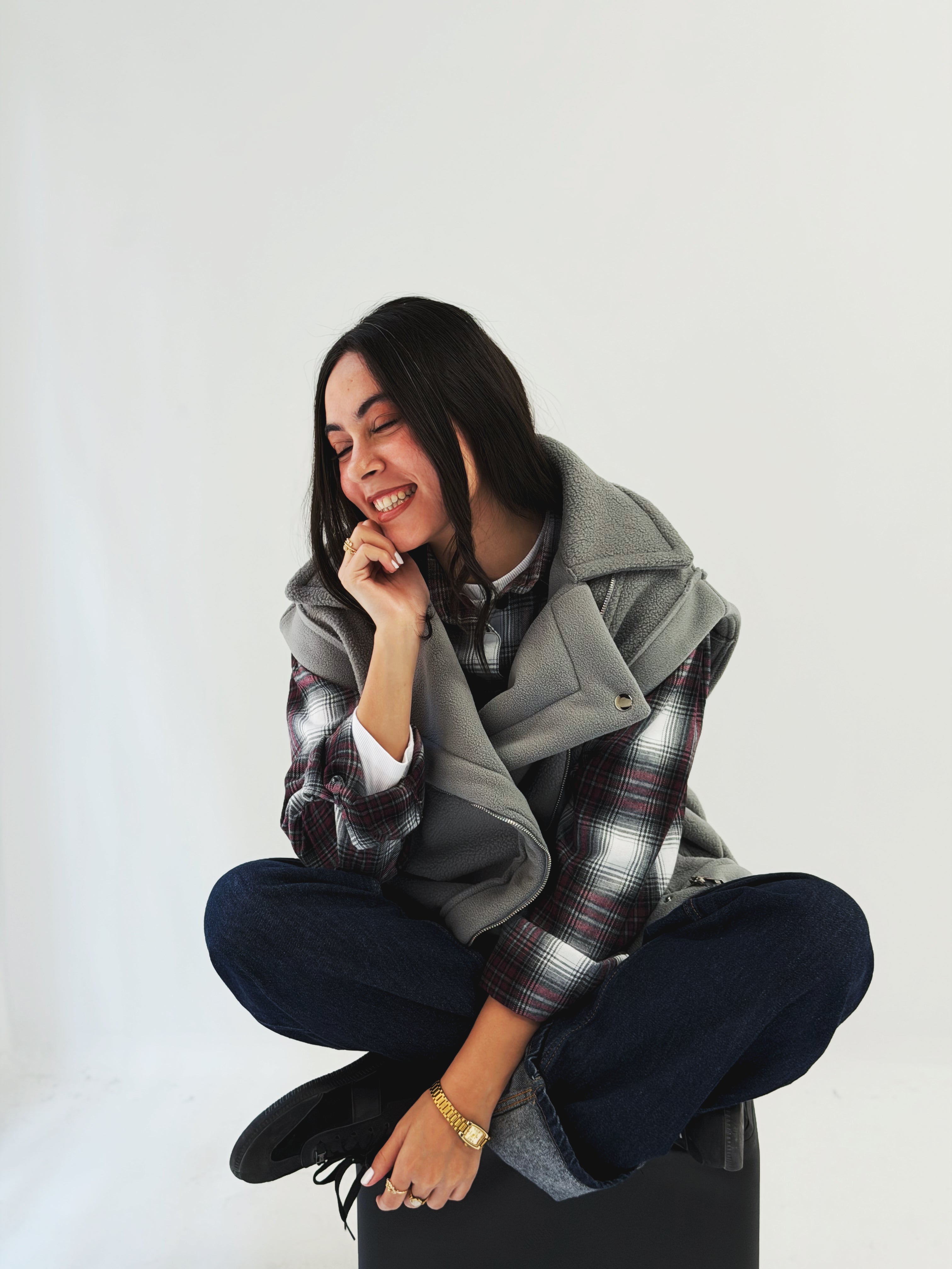 Must Have Furry Grey - AB ESSENTIALS