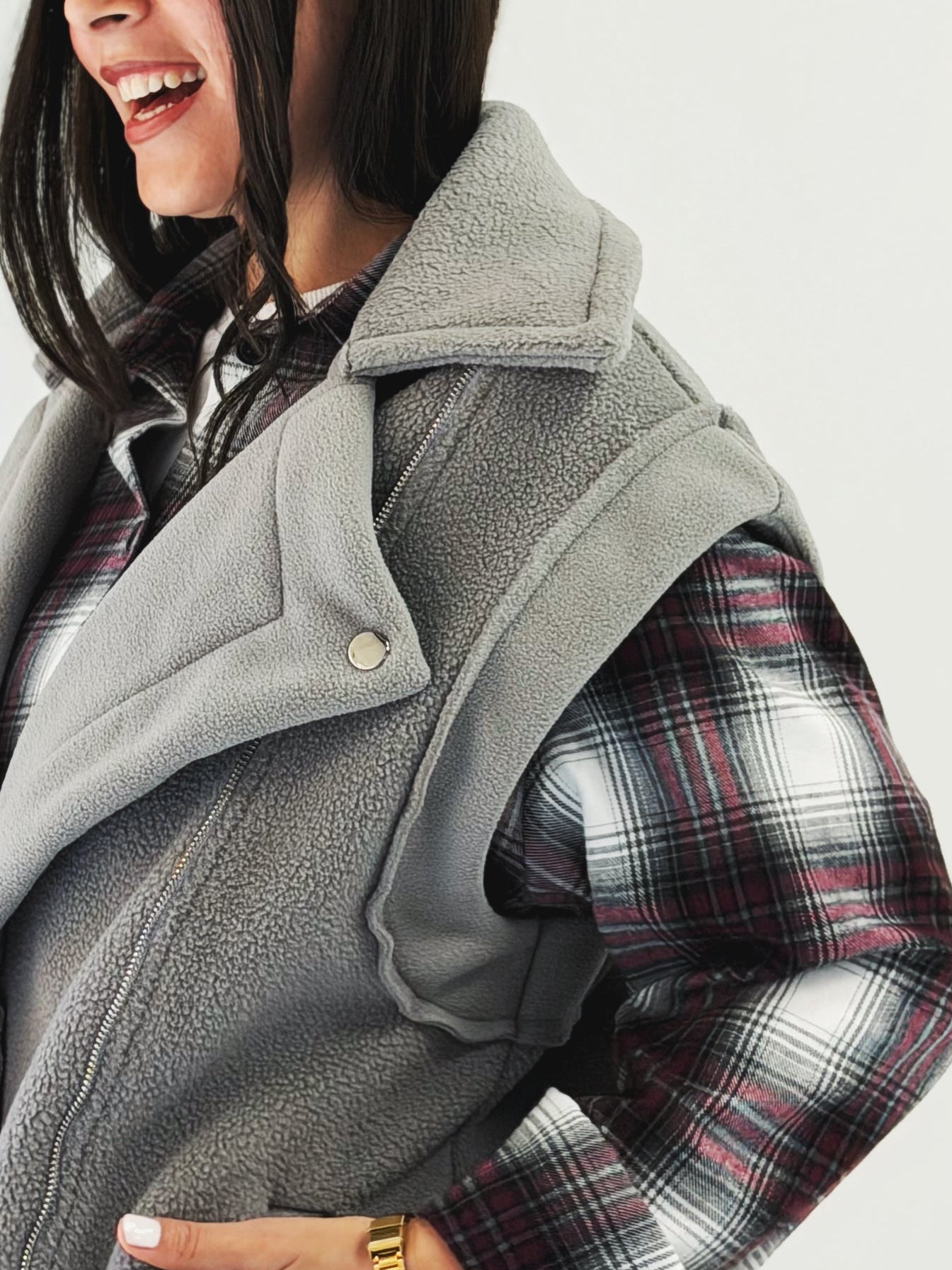 Must Have Furry Grey - AB ESSENTIALS