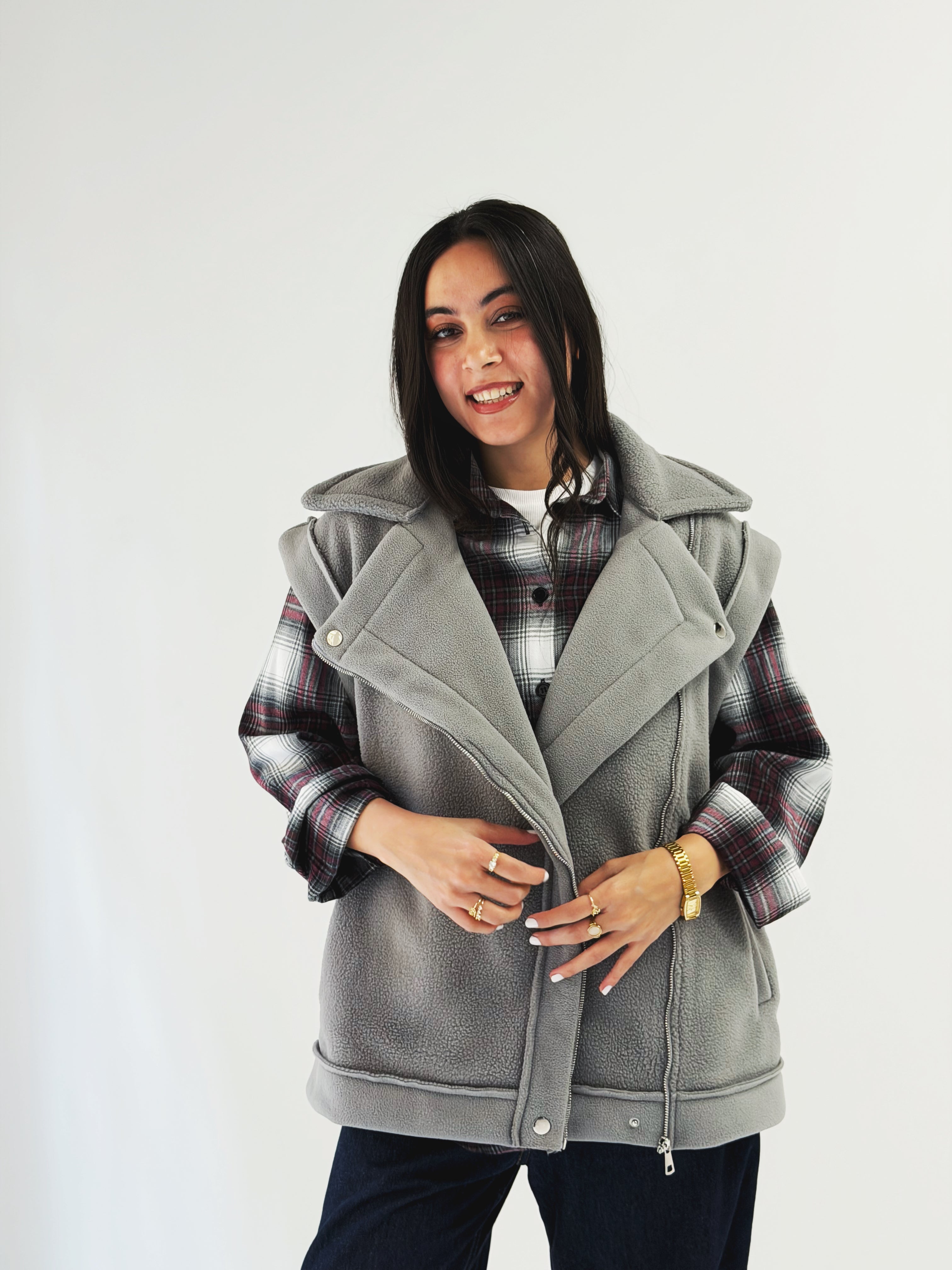 Must Have Furry Grey - AB ESSENTIALS