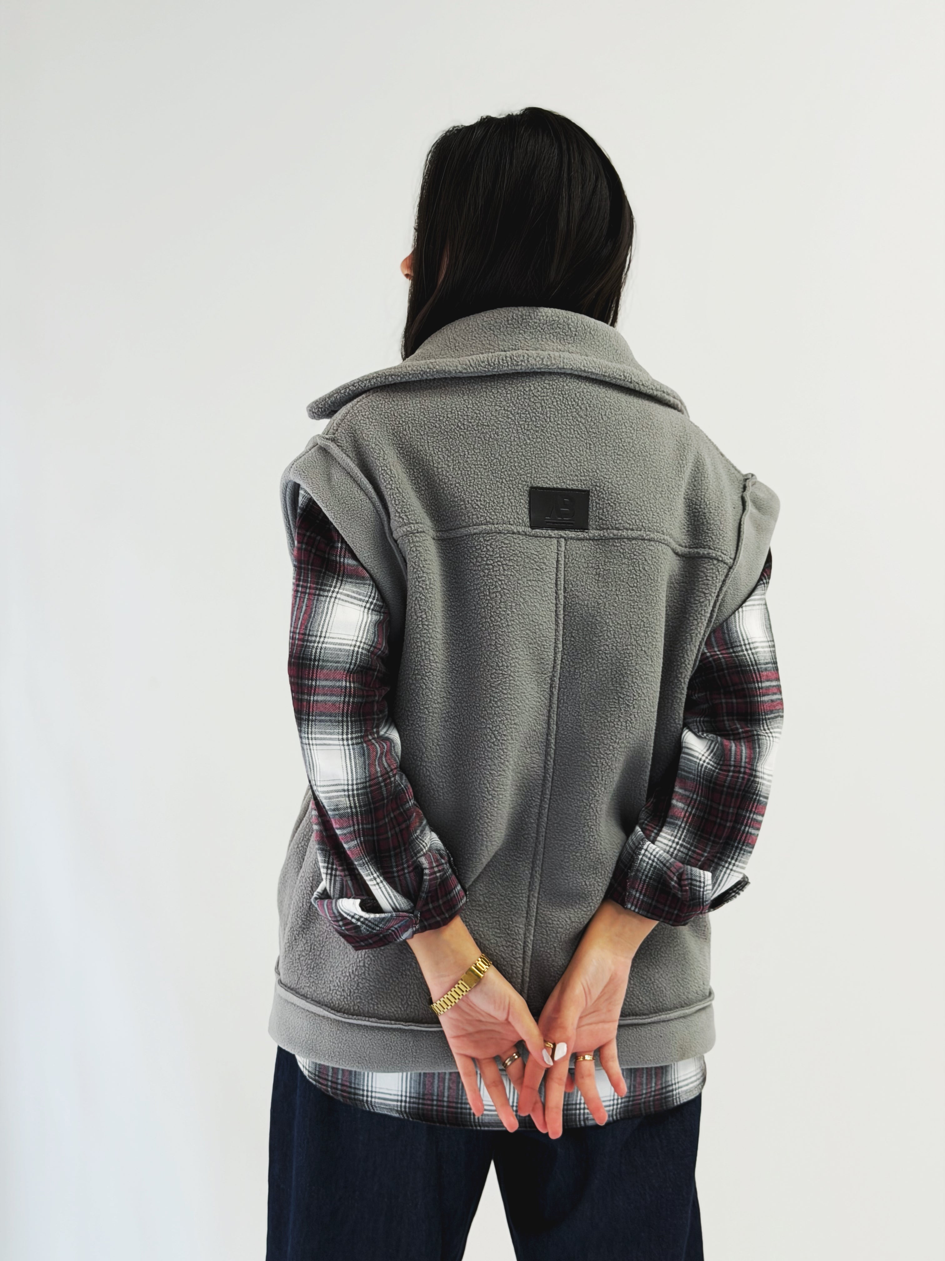 Must Have Furry Grey - AB ESSENTIALS