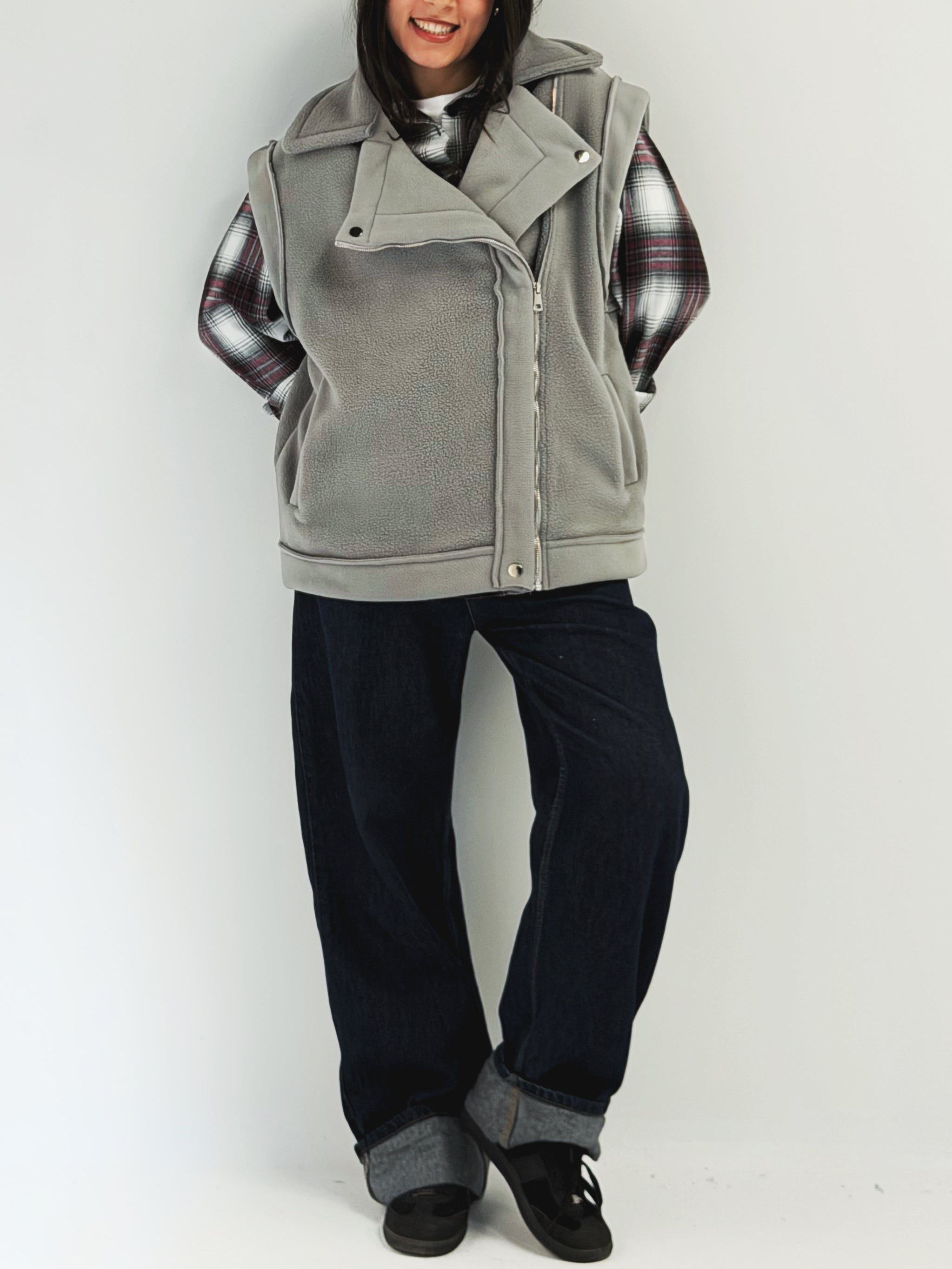 Must Have Furry Grey - AB ESSENTIALS