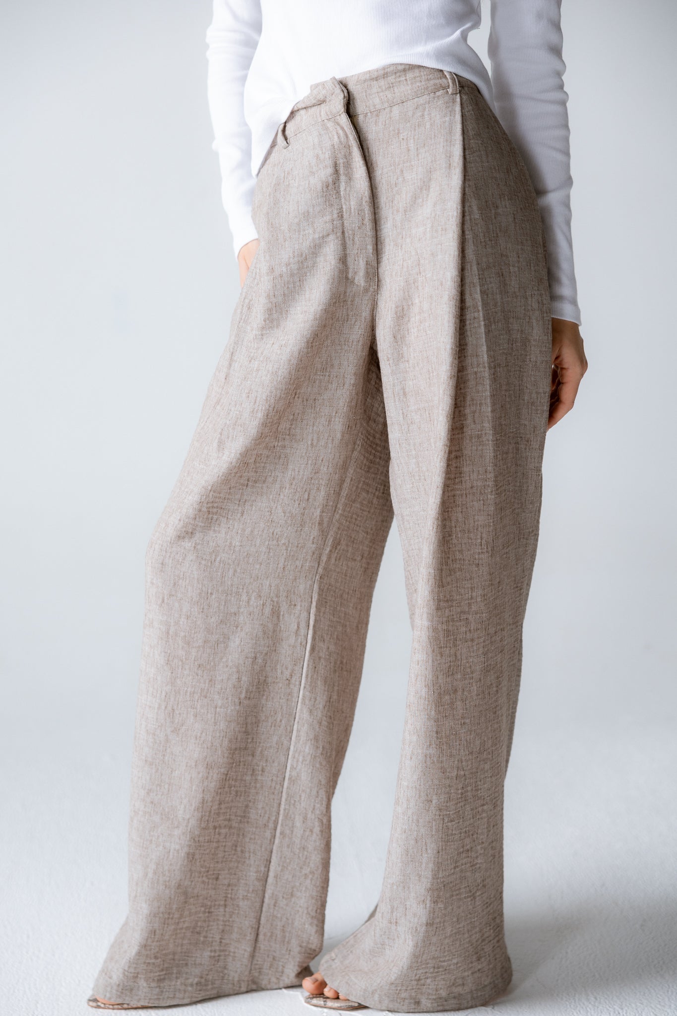 Must Have Linen Pants Beige - AB ESSENTIALS