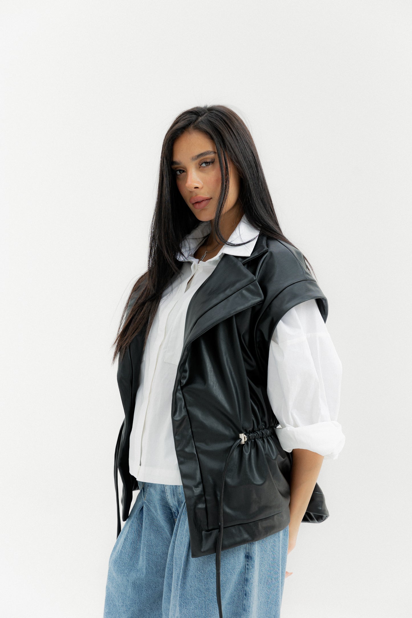 Pulse Vest Black - AB ESSENTIALS