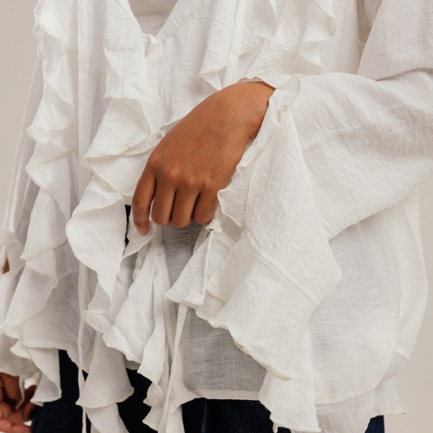 Ruffled Top White - AB ESSENTIALS