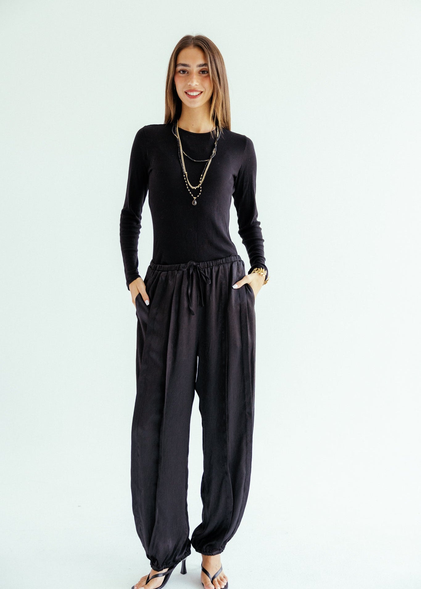 Satin Glow Pants Black - AB ESSENTIALS