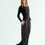 Satin Glow Pants Black - AB ESSENTIALS