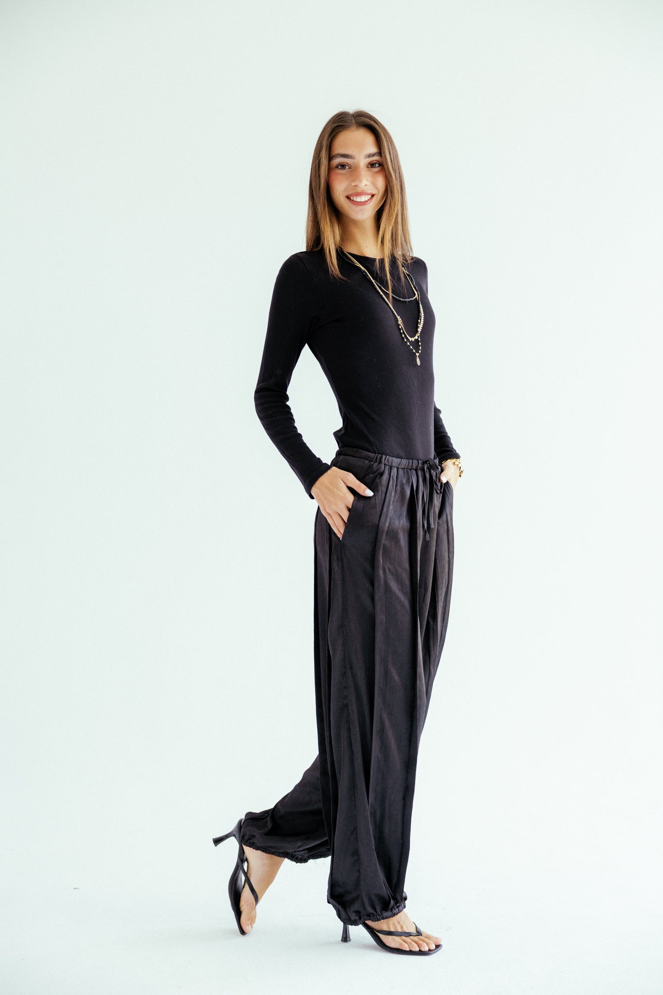 Satin Glow Pants Black - AB ESSENTIALS