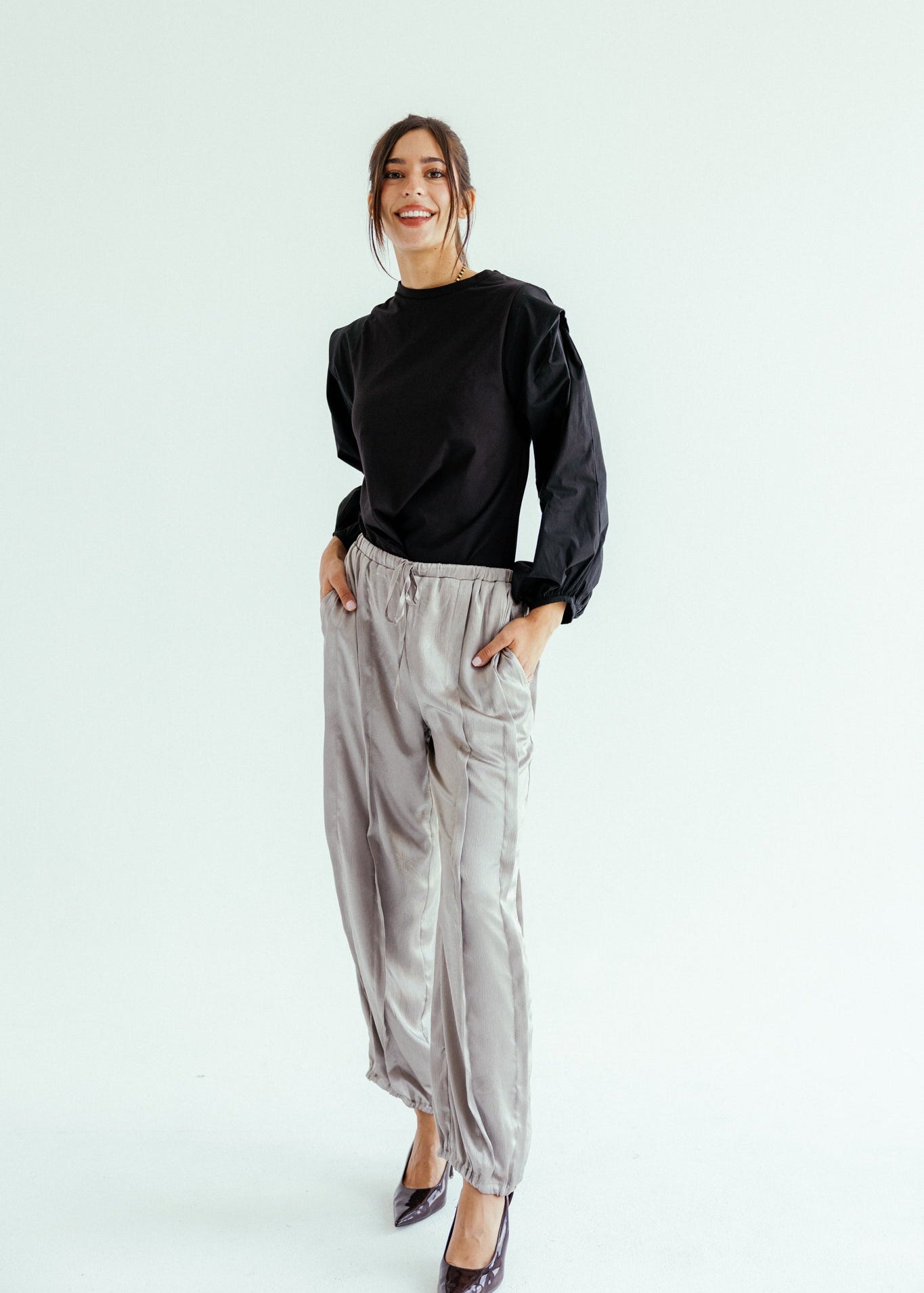 Satin Glow Pants Silver - AB ESSENTIALS