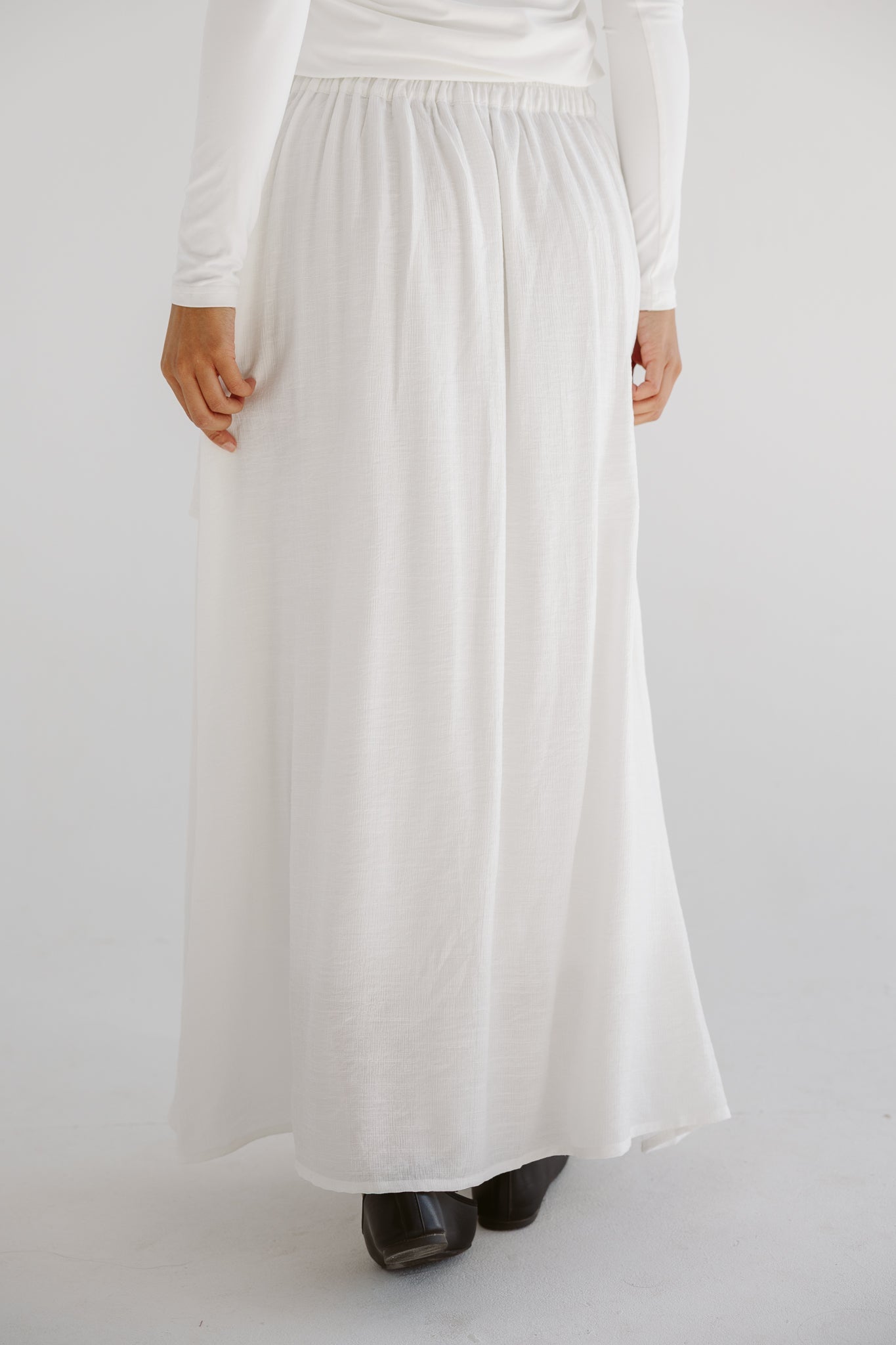 Seashell Skirt White - AB ESSENTIALS