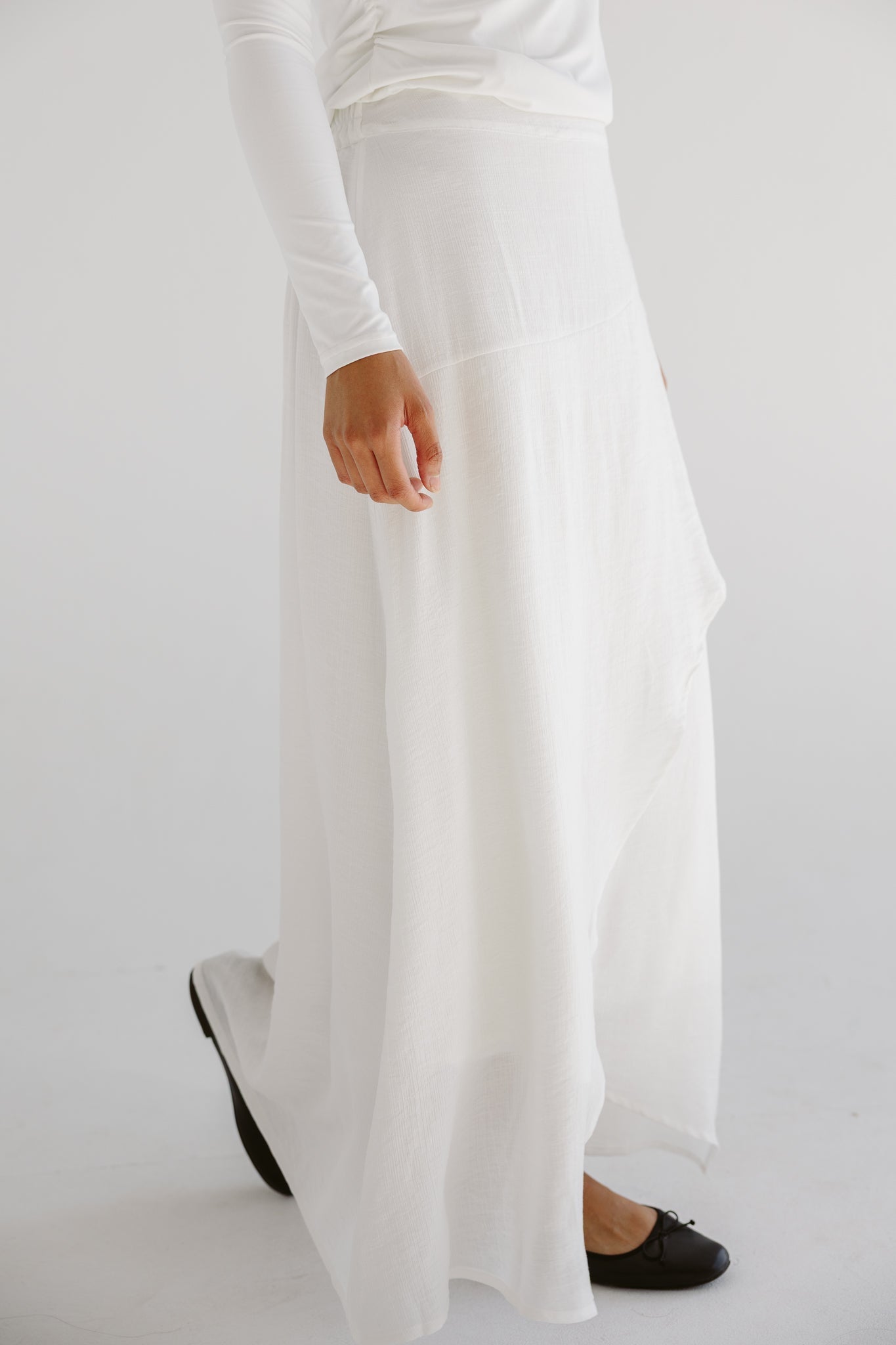Seashell Skirt White - AB ESSENTIALS