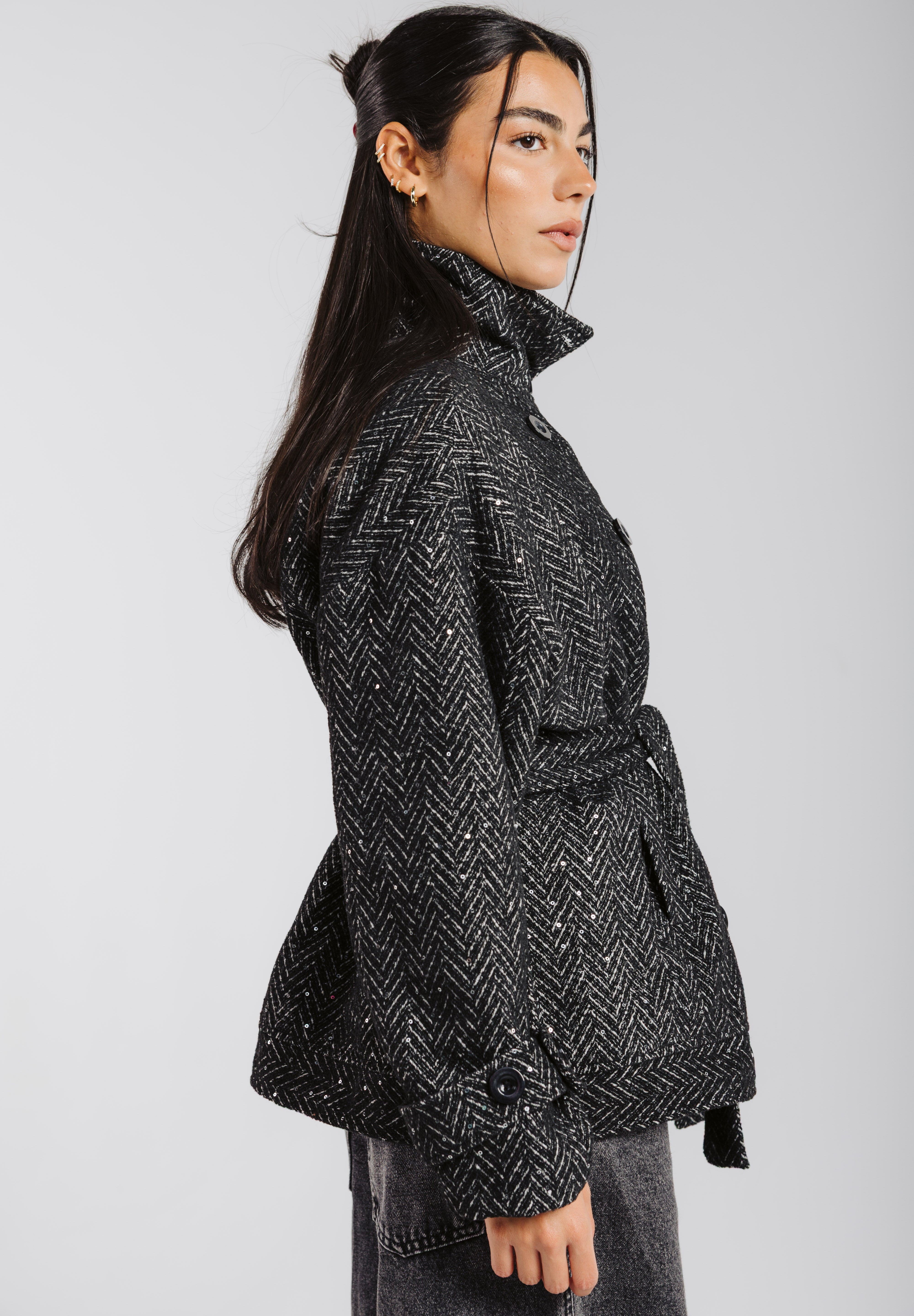 Smoky Jacket - AB ESSENTIALS