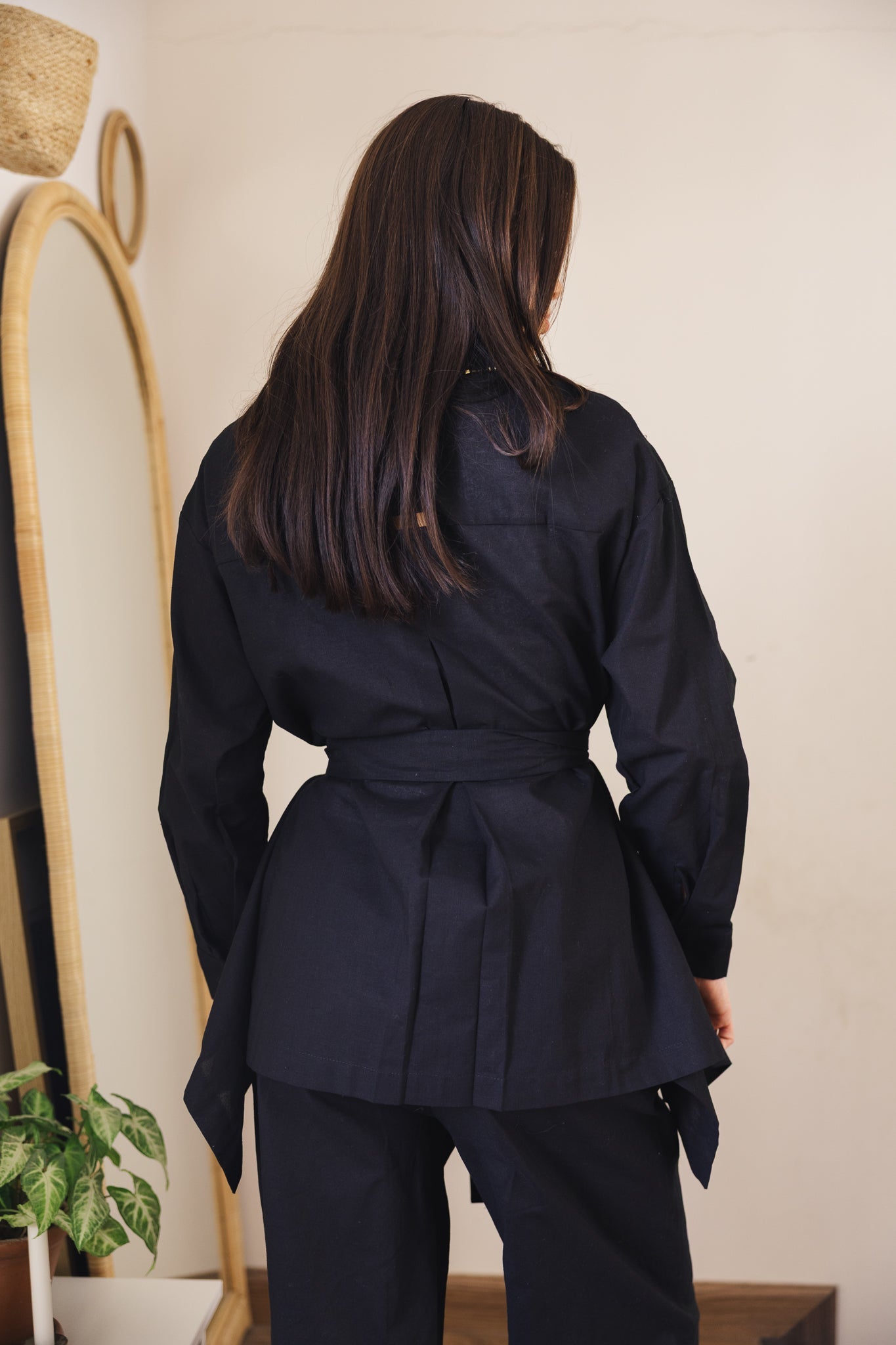 Soleil Top Black - AB ESSENTIALS
