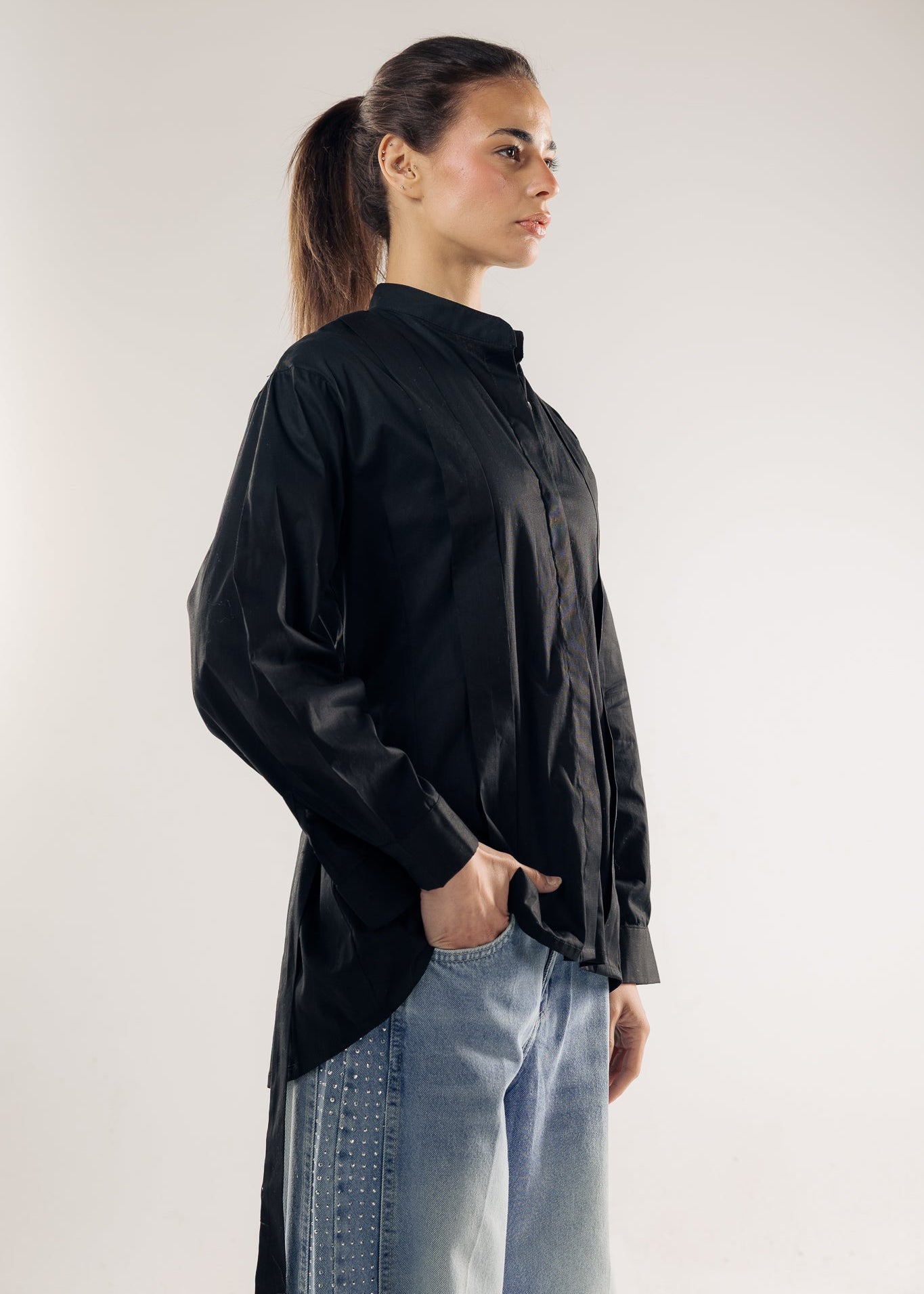 Star Girl Shirt Black - AB ESSENTIALS