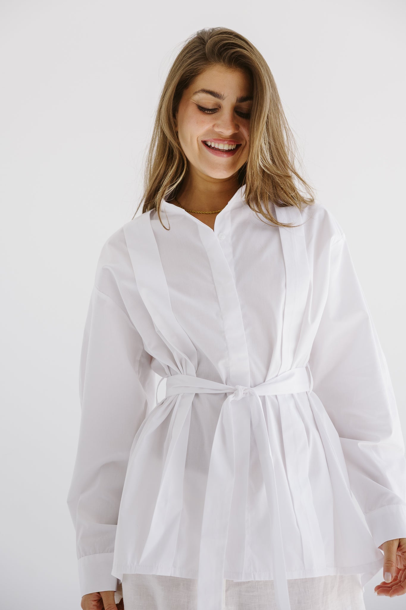 Star Girl Shirt White - AB ESSENTIALS