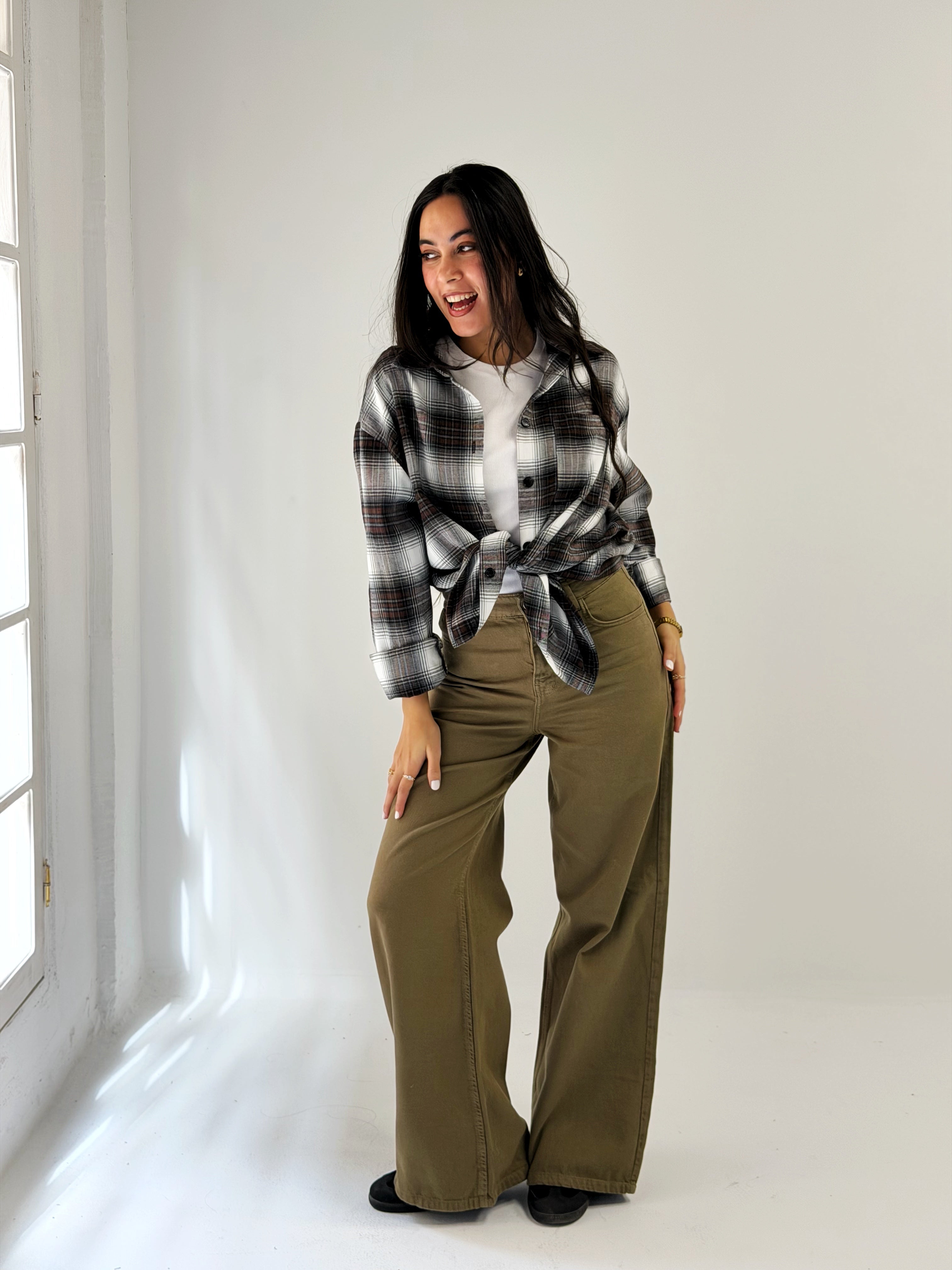 Straight Leg Jeans Olive - AB ESSENTIALS