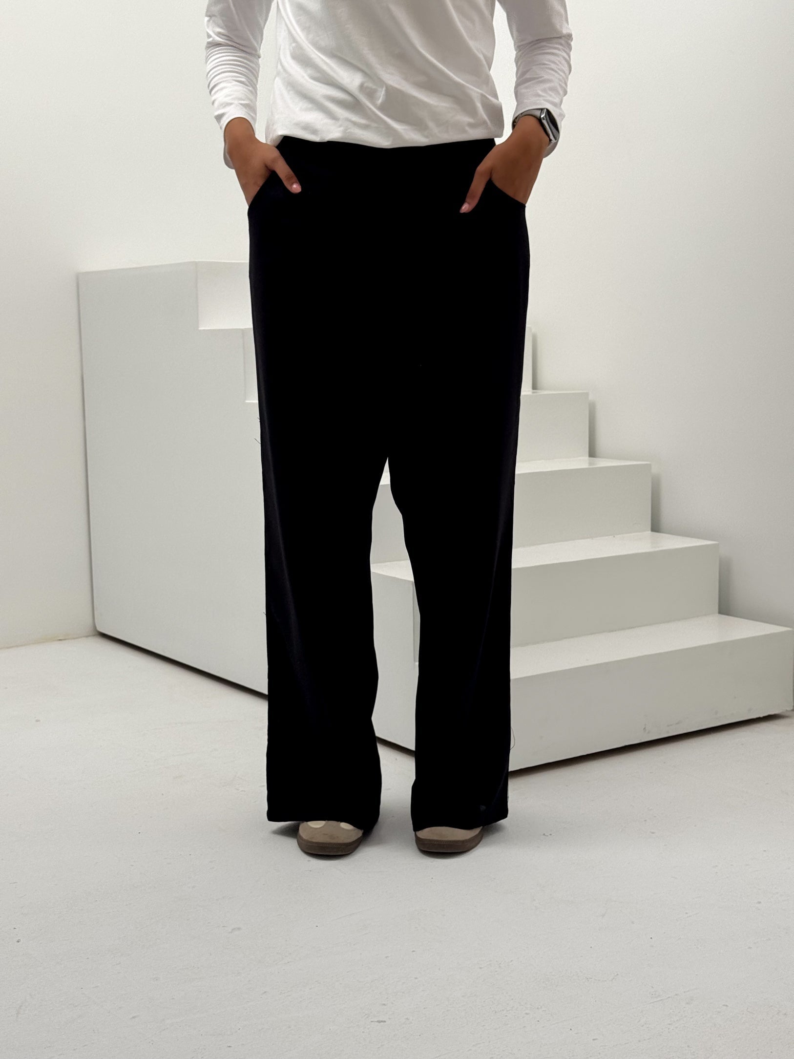 Sway Pants Black - AB ESSENTIALS