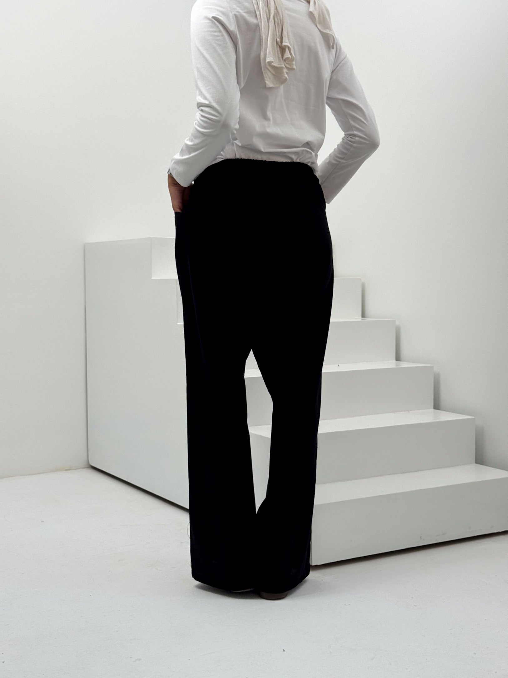 Sway Pants Black - AB ESSENTIALS