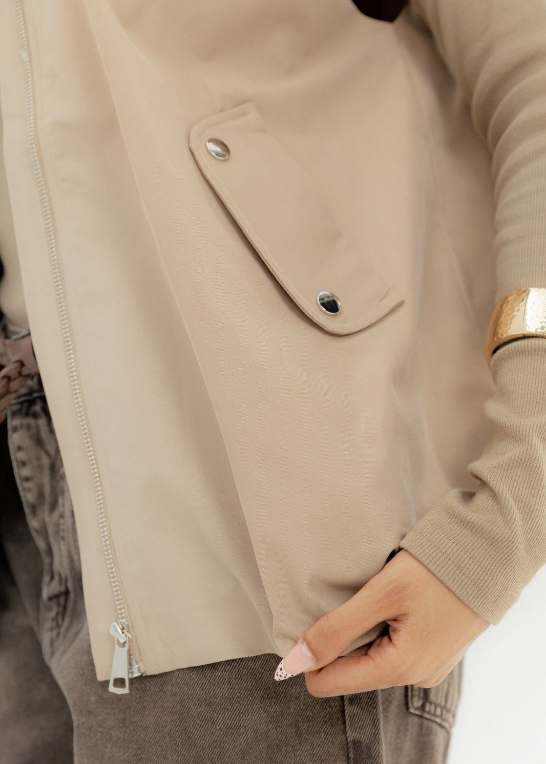 Vesto Beige - AB ESSENTIALS