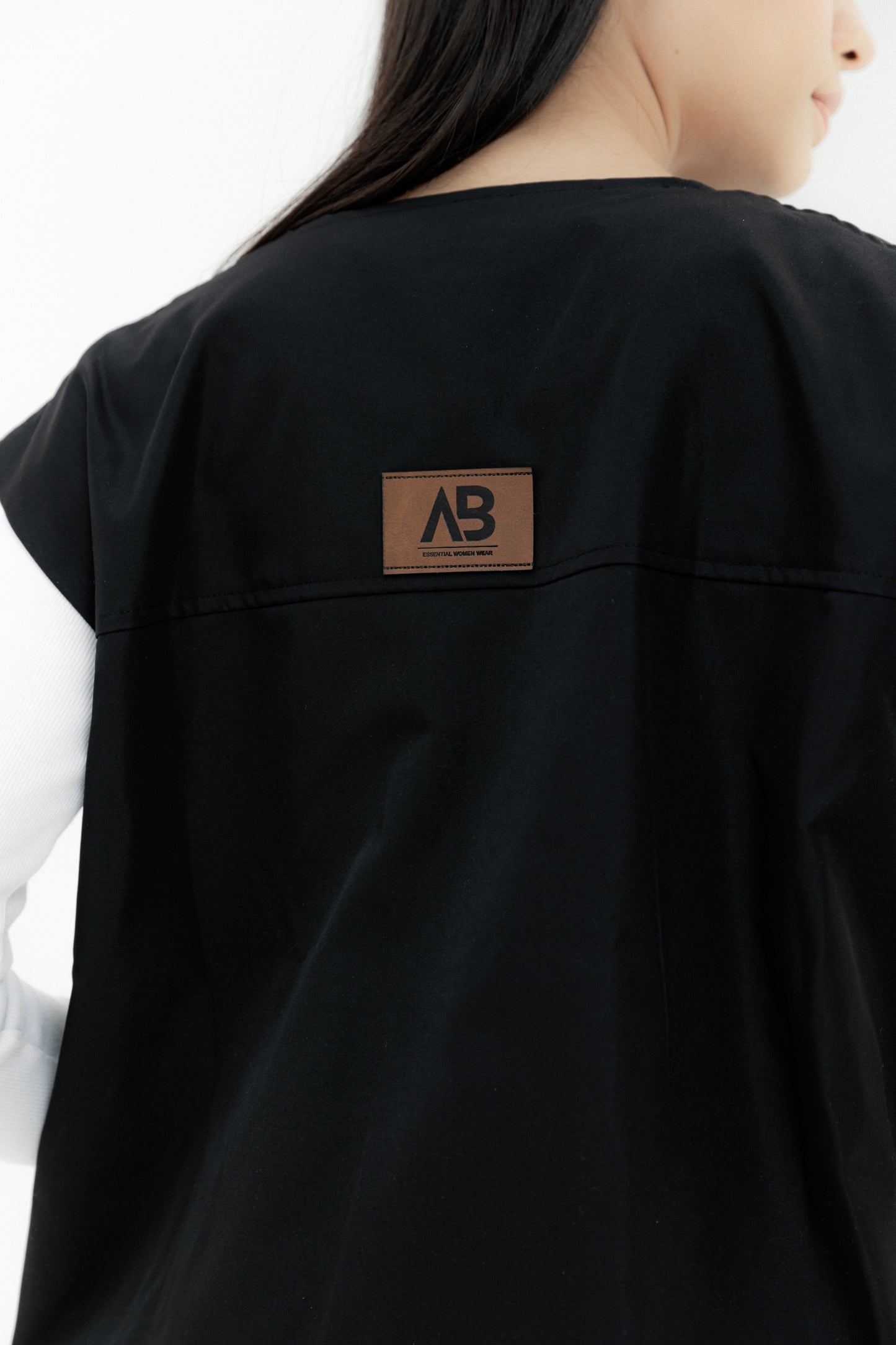 Vesto Black - AB ESSENTIALS