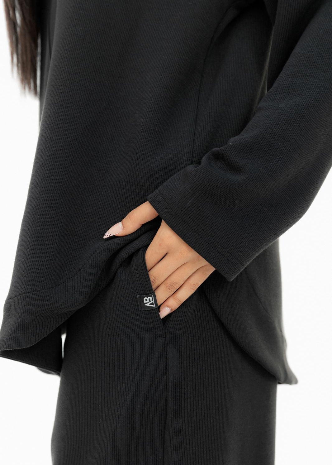 Warm Top Black - AB ESSENTIALS