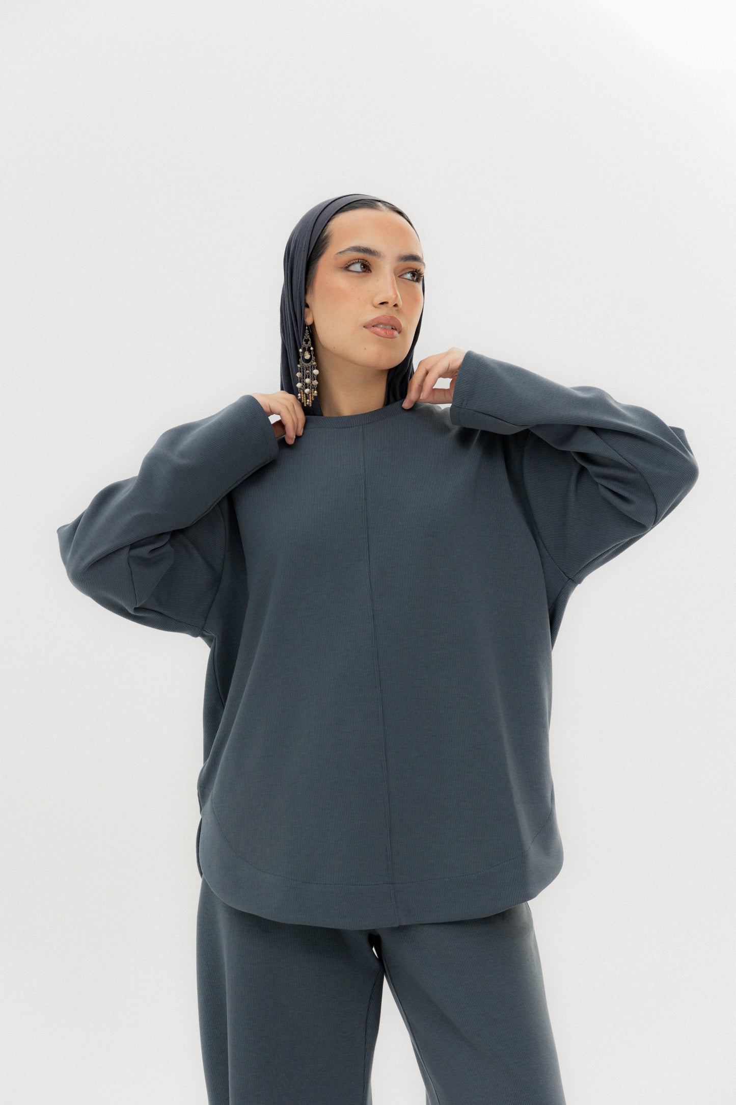 Warm Top Grey - AB ESSENTIALS