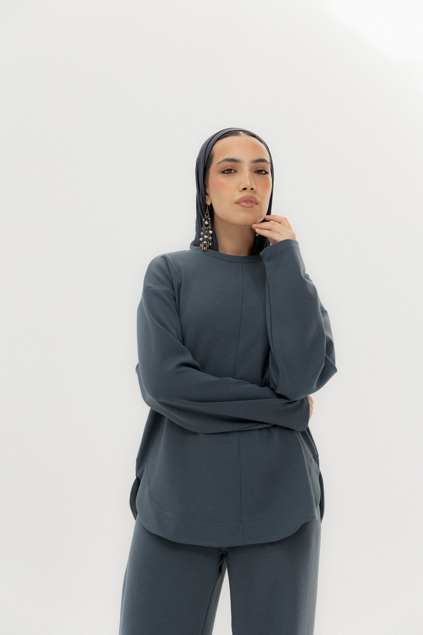 Warm Top Grey - AB ESSENTIALS