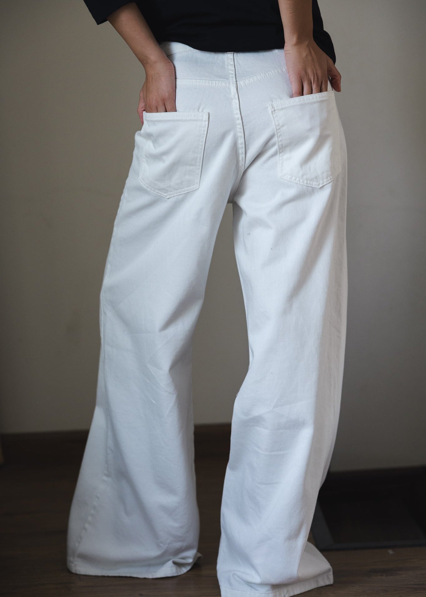 White Denim Pants - AB ESSENTIALS