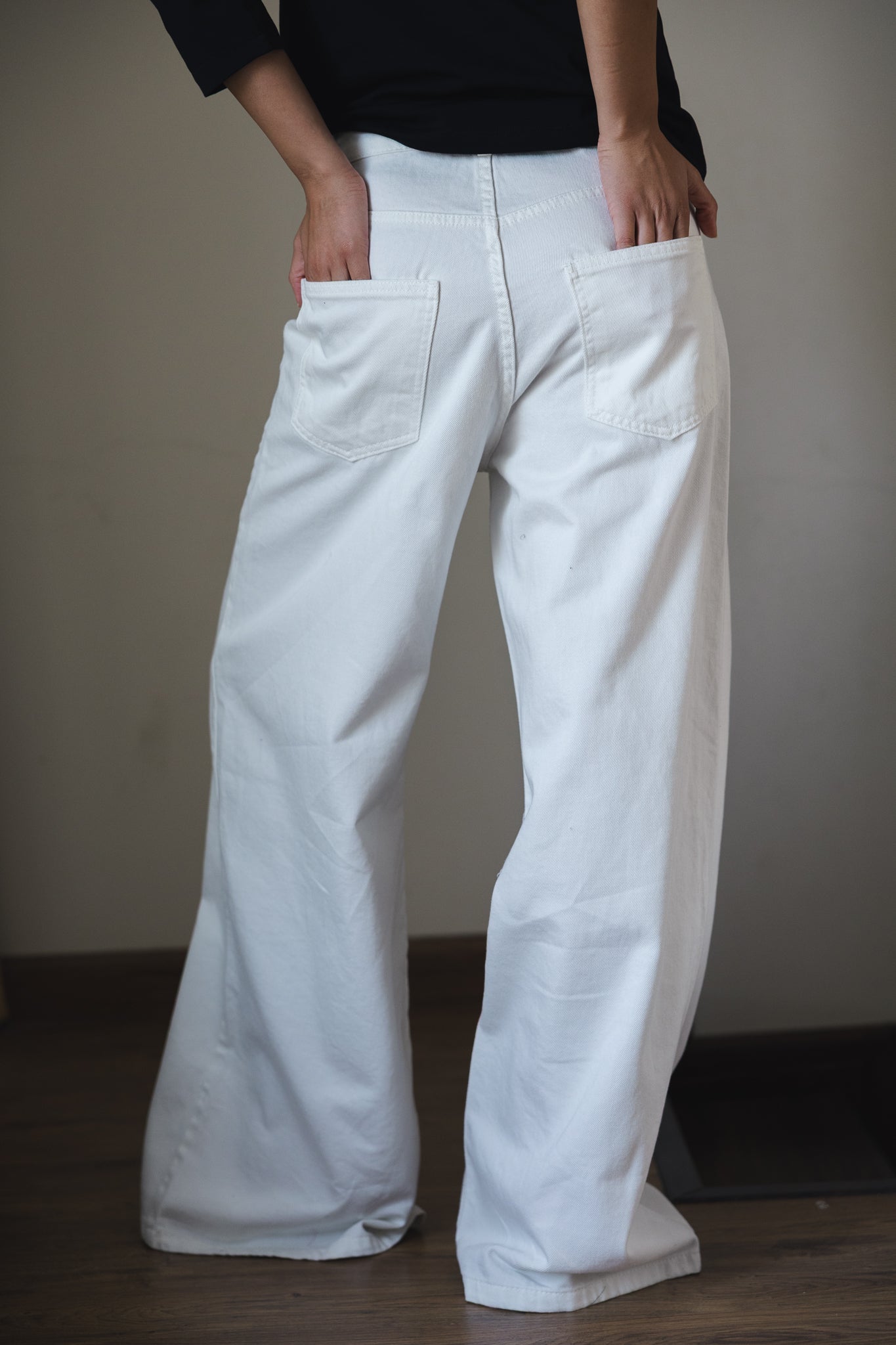 White Denim Pants - AB ESSENTIALS