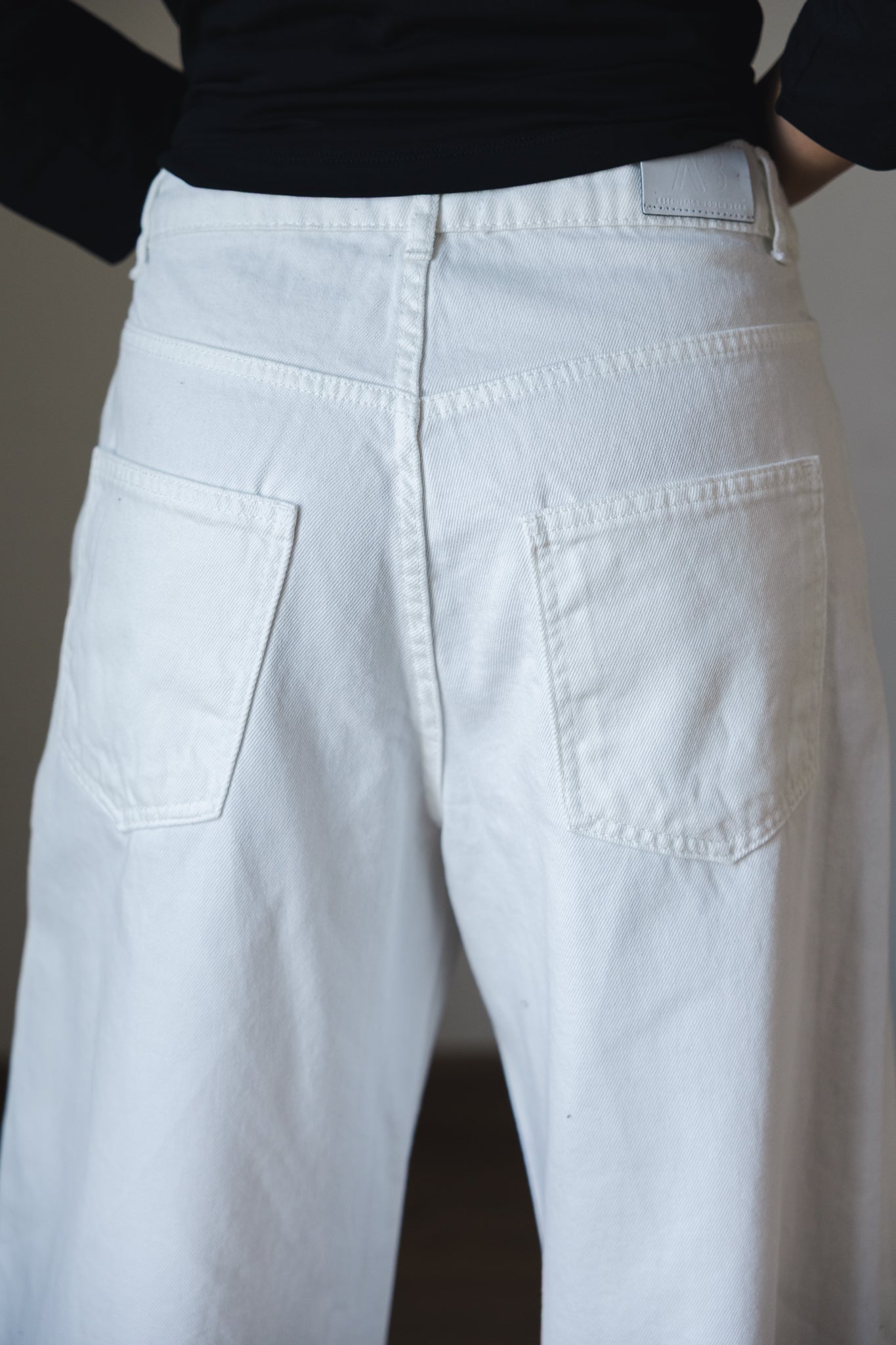 White Denim Pants - AB ESSENTIALS