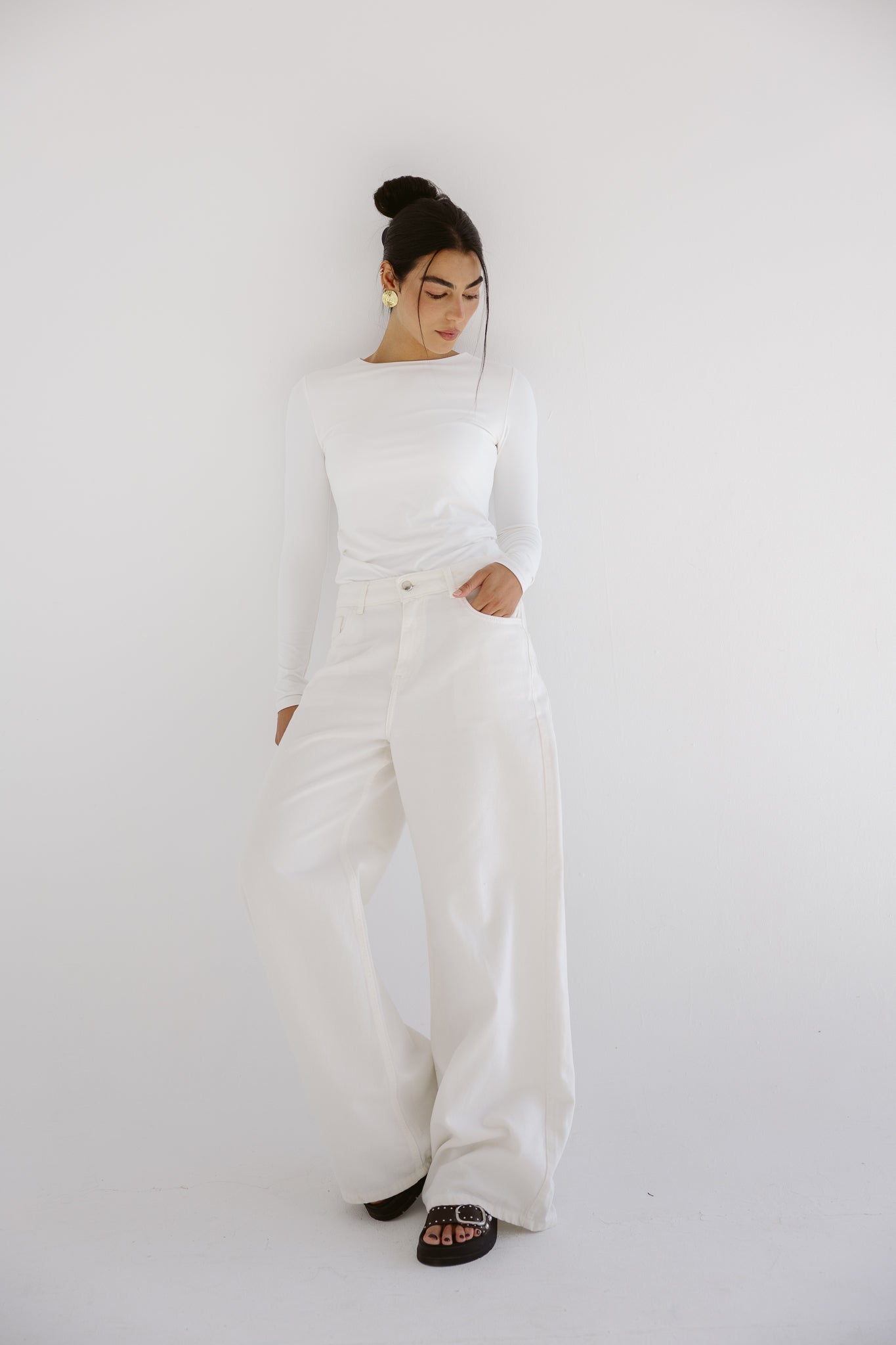 White Denim Pants - AB ESSENTIALS