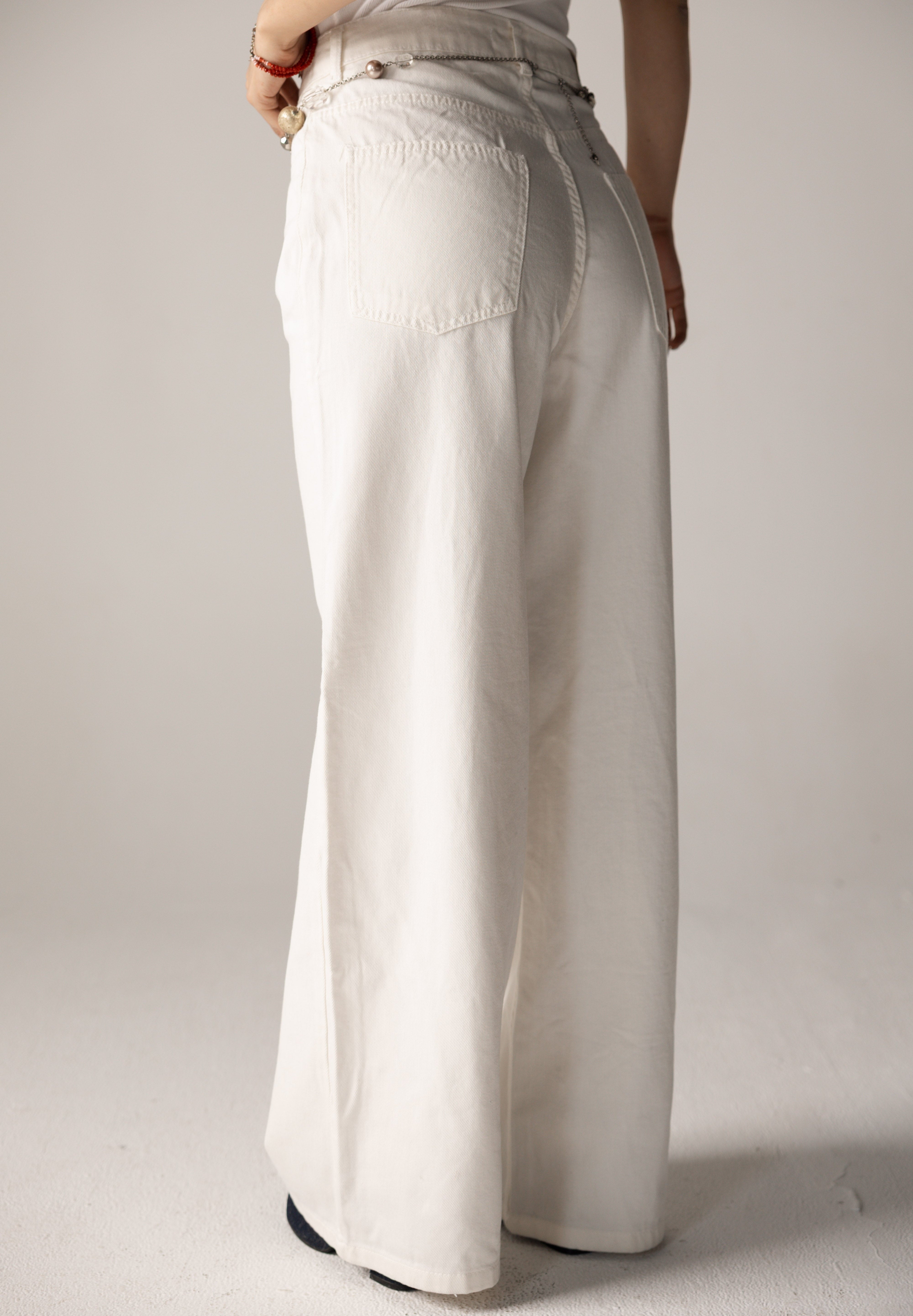White Denim Pants - AB ESSENTIALS