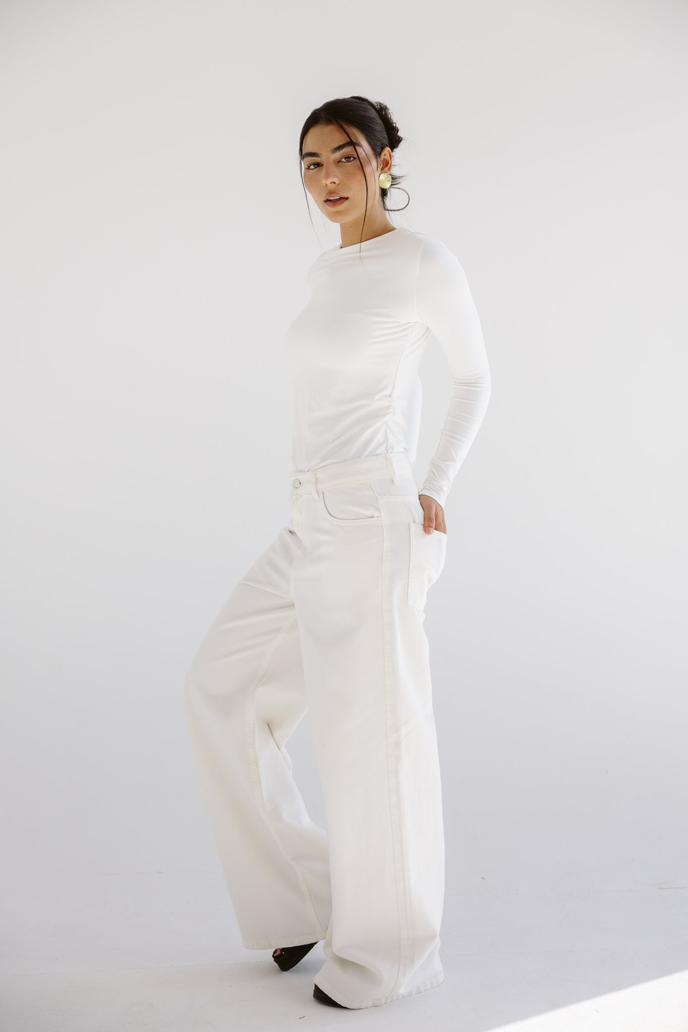 White Denim Pants - AB ESSENTIALS