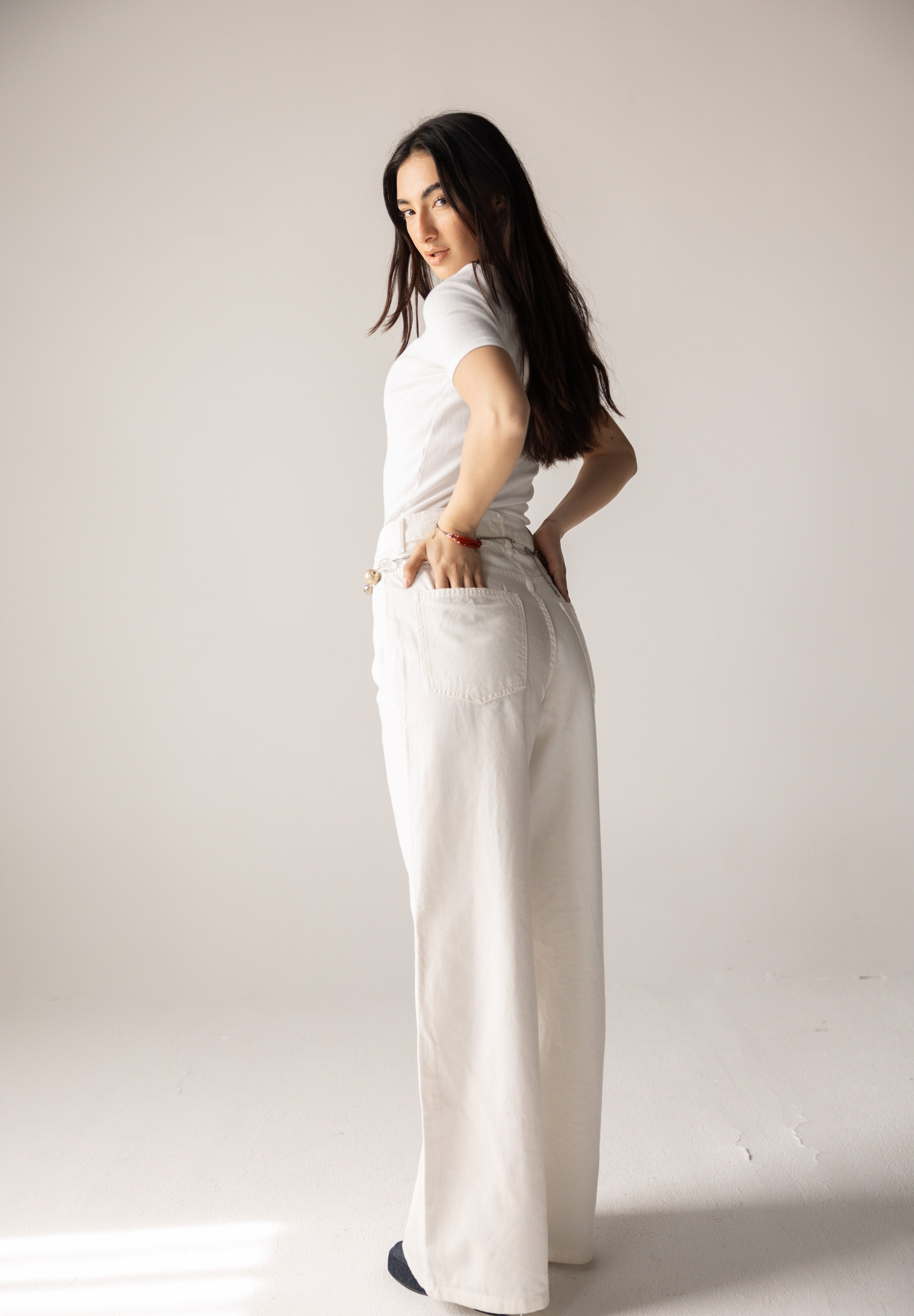 White Denim Pants - AB ESSENTIALS