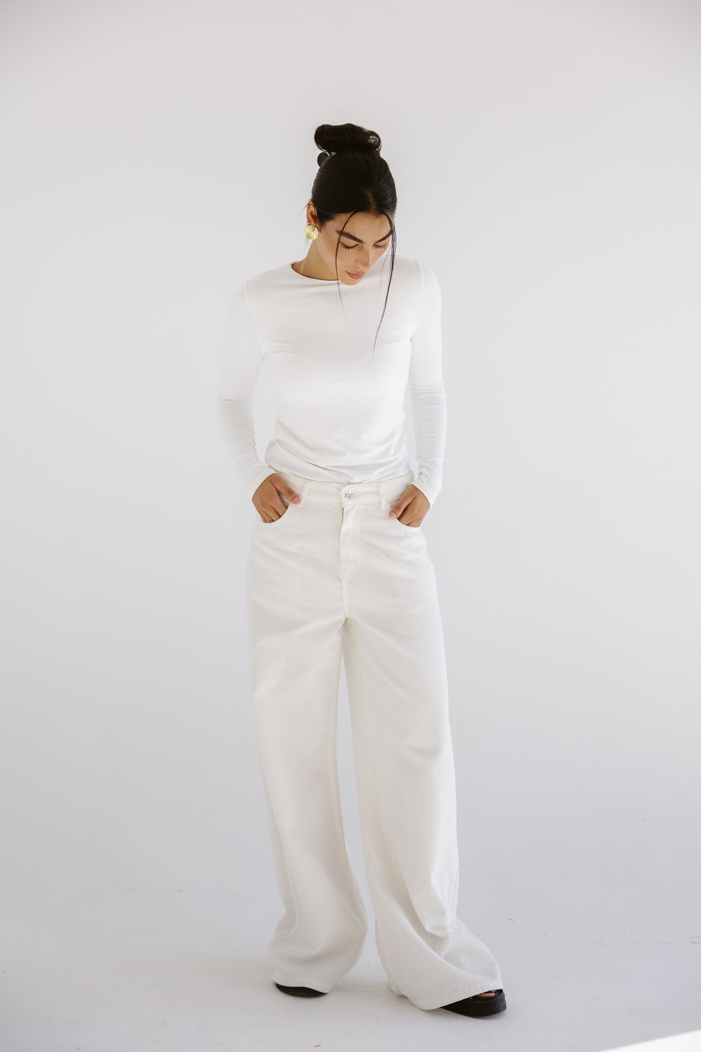 White Denim Pants - AB ESSENTIALS