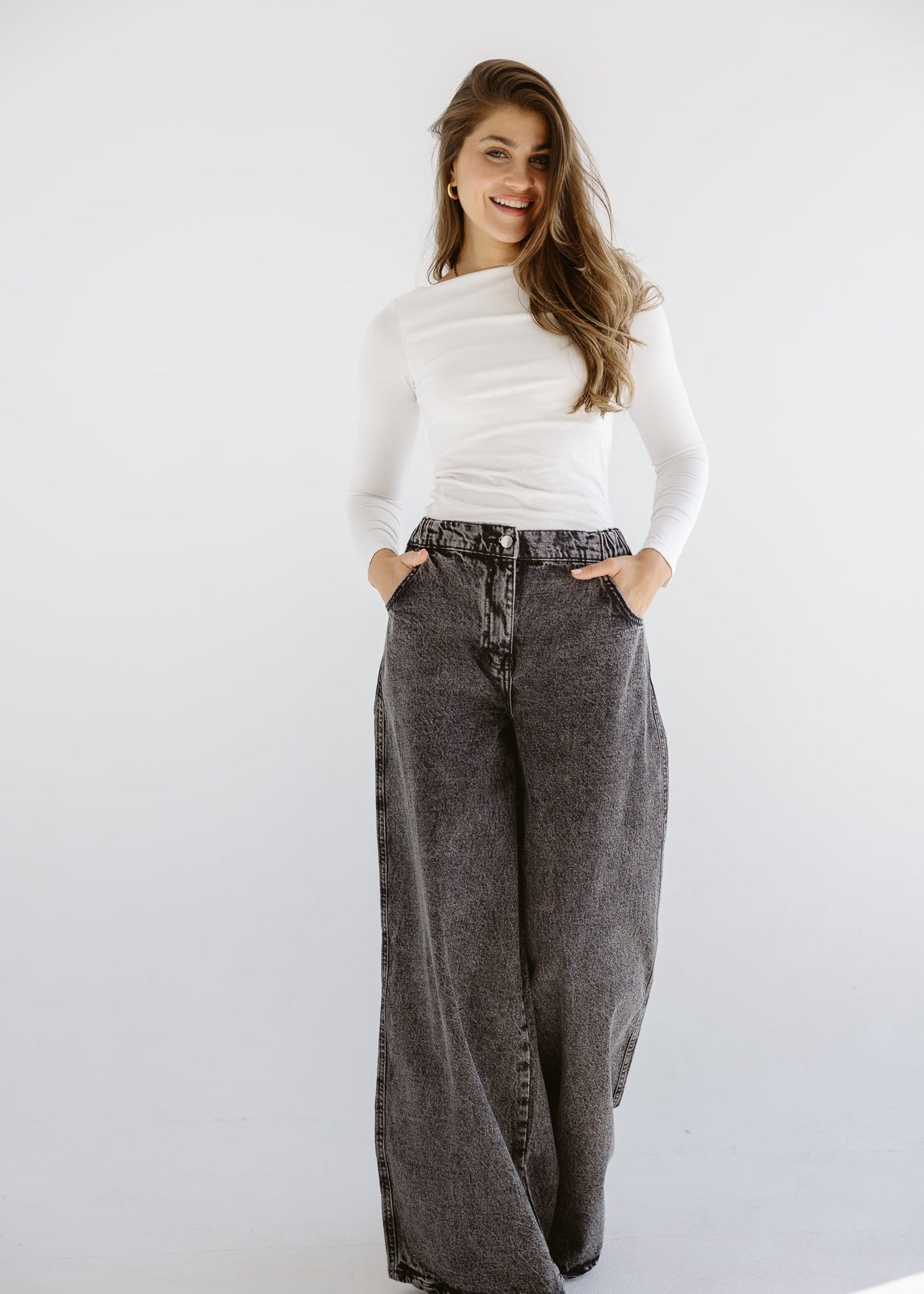 Wide Legs Jeans Pants Black - AB ESSENTIALS