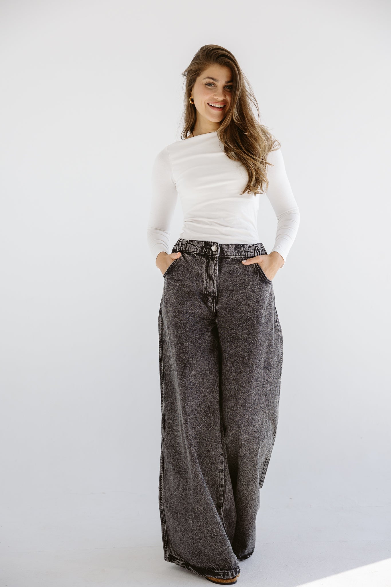 Wide Legs Jeans Pants Black - AB ESSENTIALS